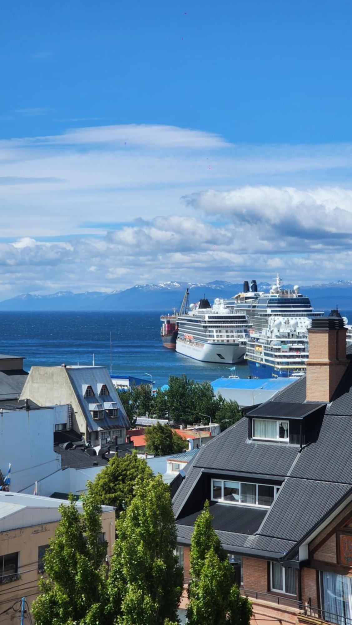 Yaghan Hostel Ushuaia Ngoại thất bức ảnh