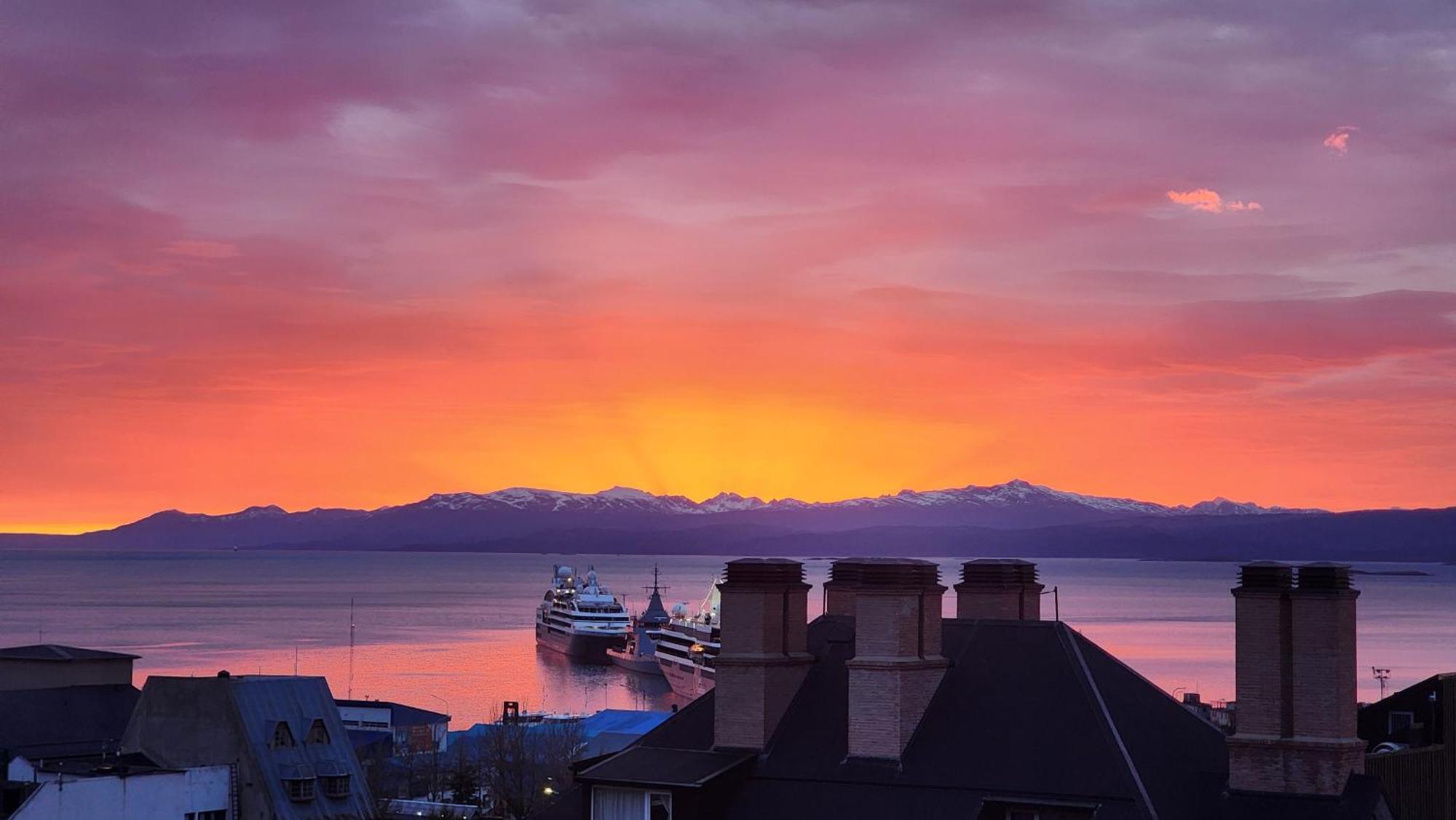 Yaghan Hostel Ushuaia Ngoại thất bức ảnh
